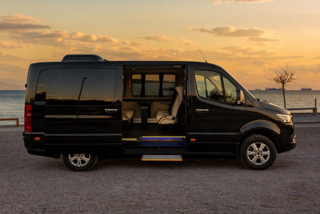 Luxury Mercedes Sprinter 11 Seater